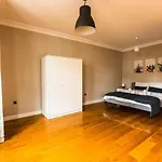 Exceptional Flat With Galata Tower View In Beyoglu