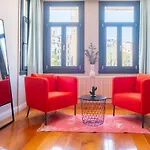 Exceptional Flat With Galata Tower View In Beyoglu
