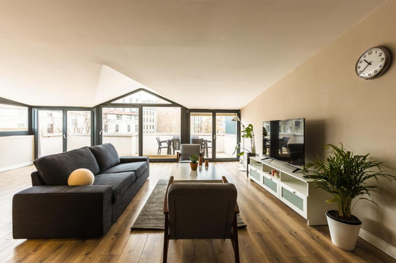 Apartment Exceptional Flat With Galata Tower View In Beyoglu