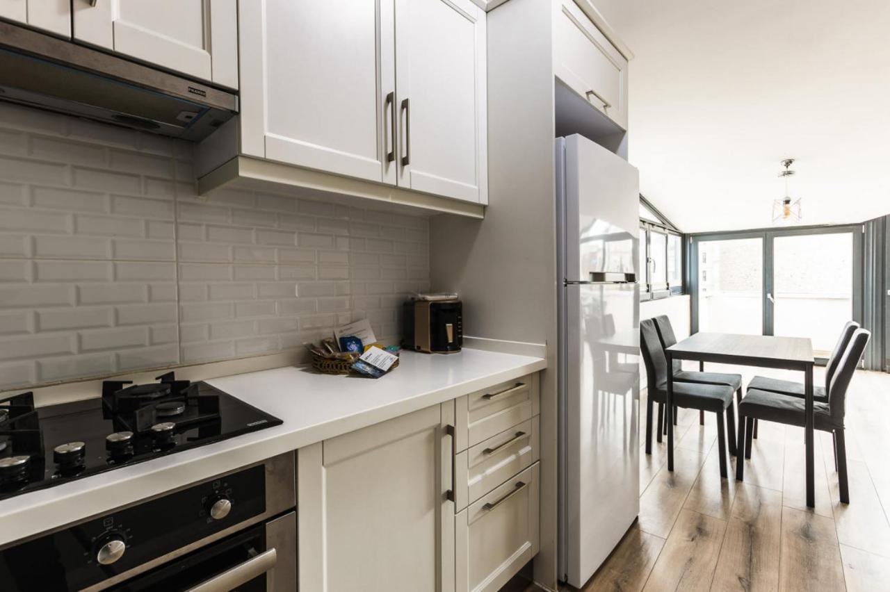 Apartment Exceptional Flat With Galata Tower View In Beyoglu