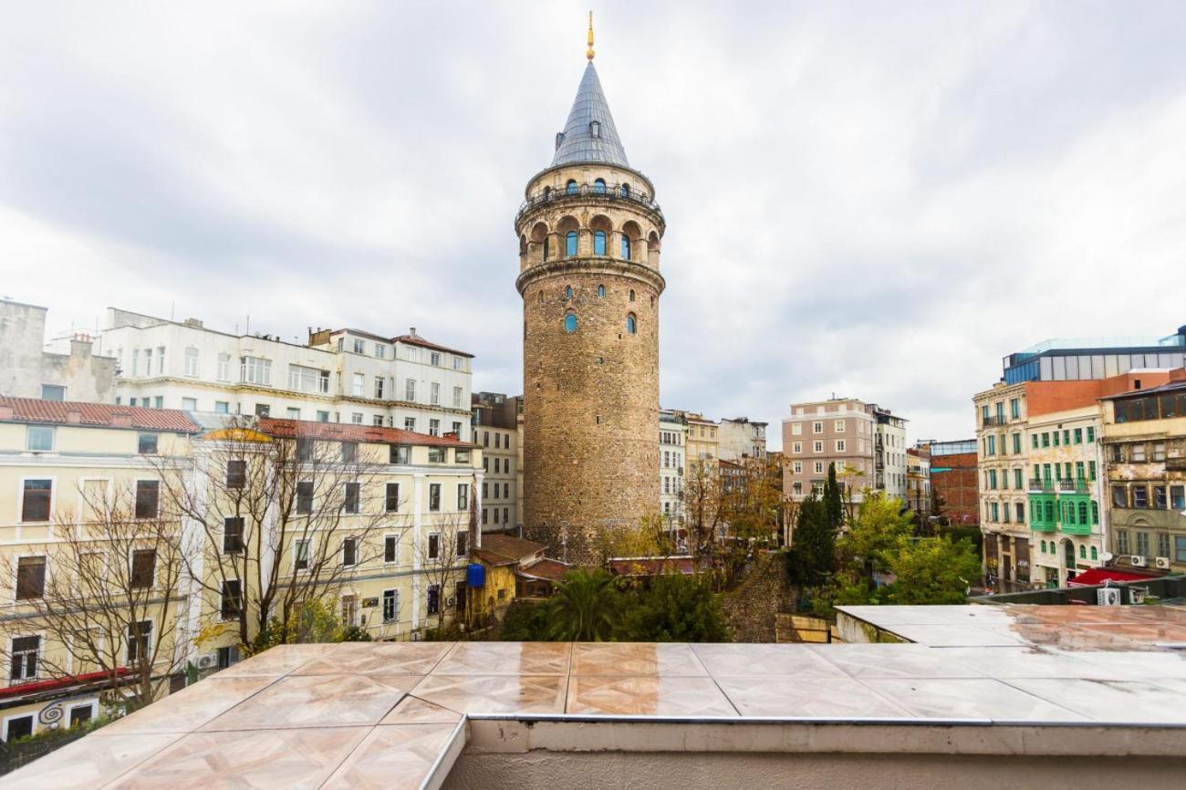Exceptional Flat With Galata Tower View In Beyoglu *