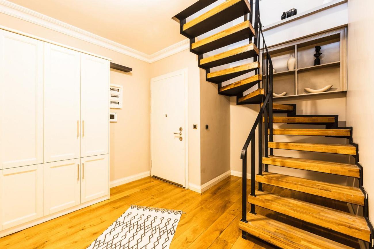 Exceptional Flat With Galata Tower View In Beyoglu Apartment